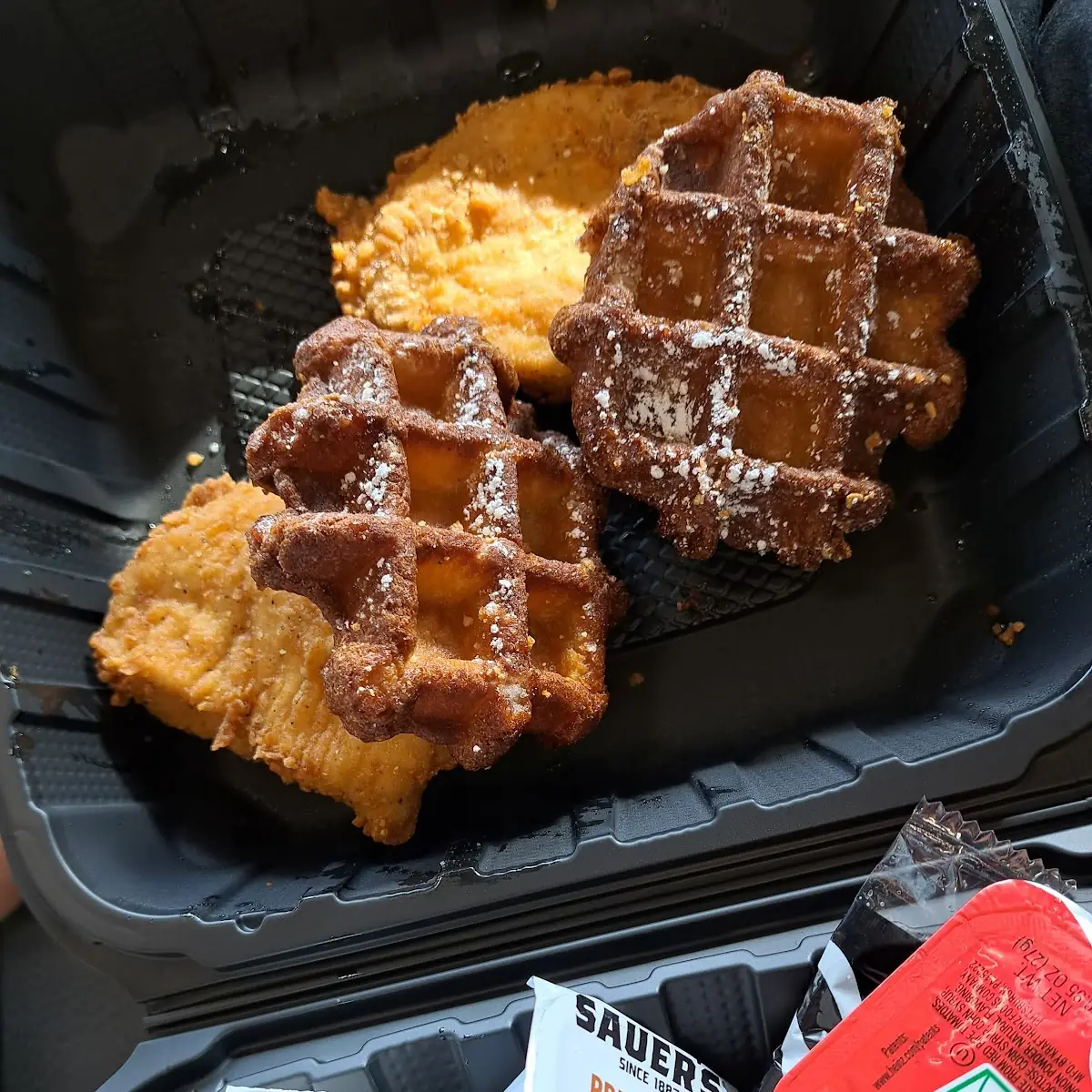 Fried Chicken with Waffle