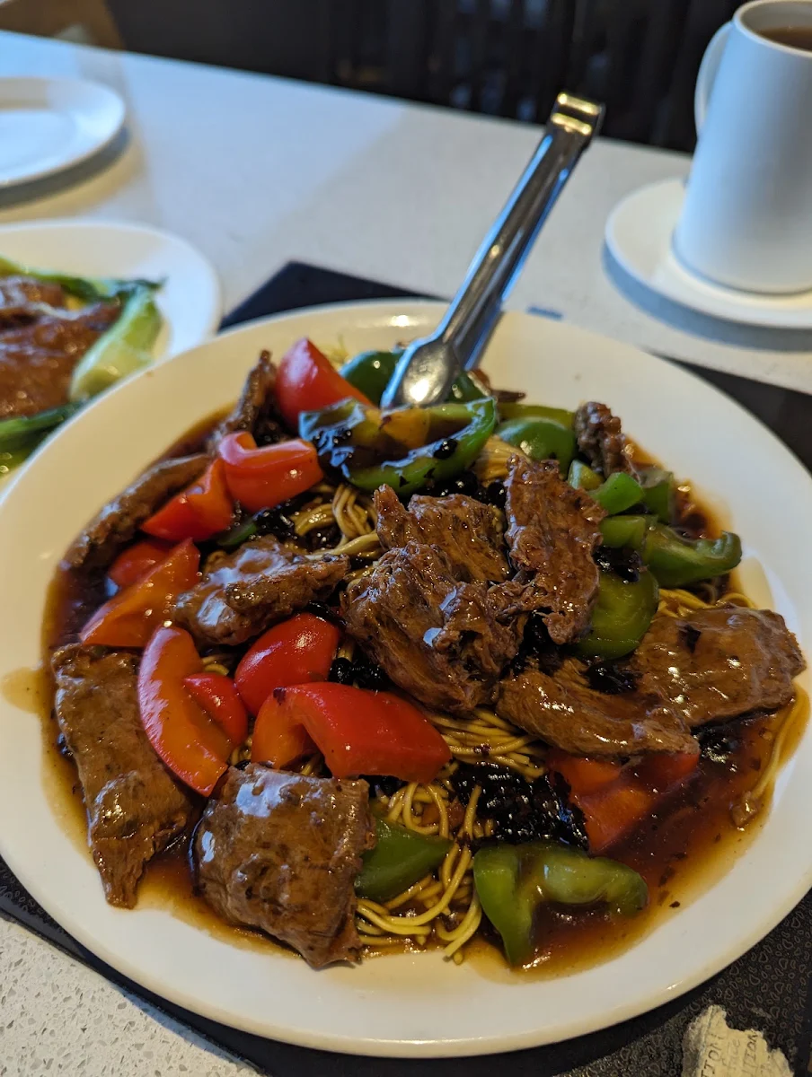 Rice Noodles with Textured Protein, Zen Gardens