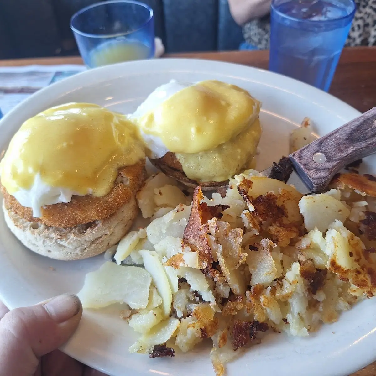 Crab Cake Eggs Benedict