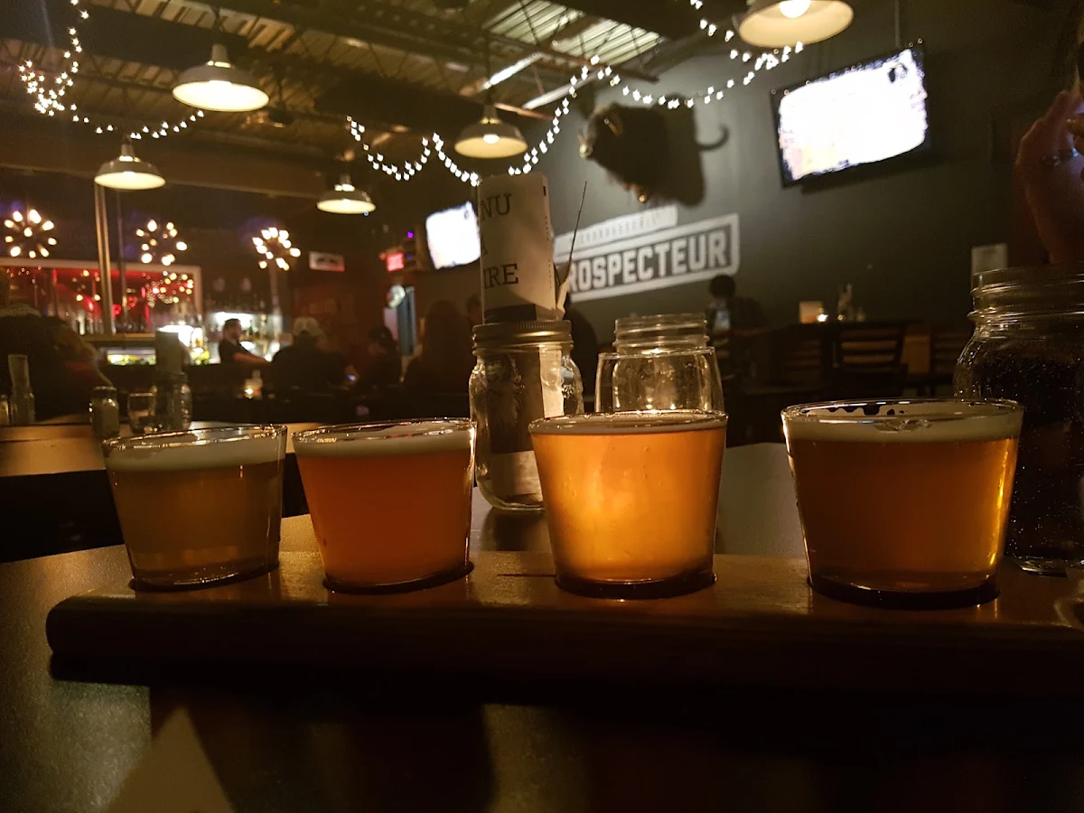 Beer Flight, Le Prospecteur - Microbrasserie