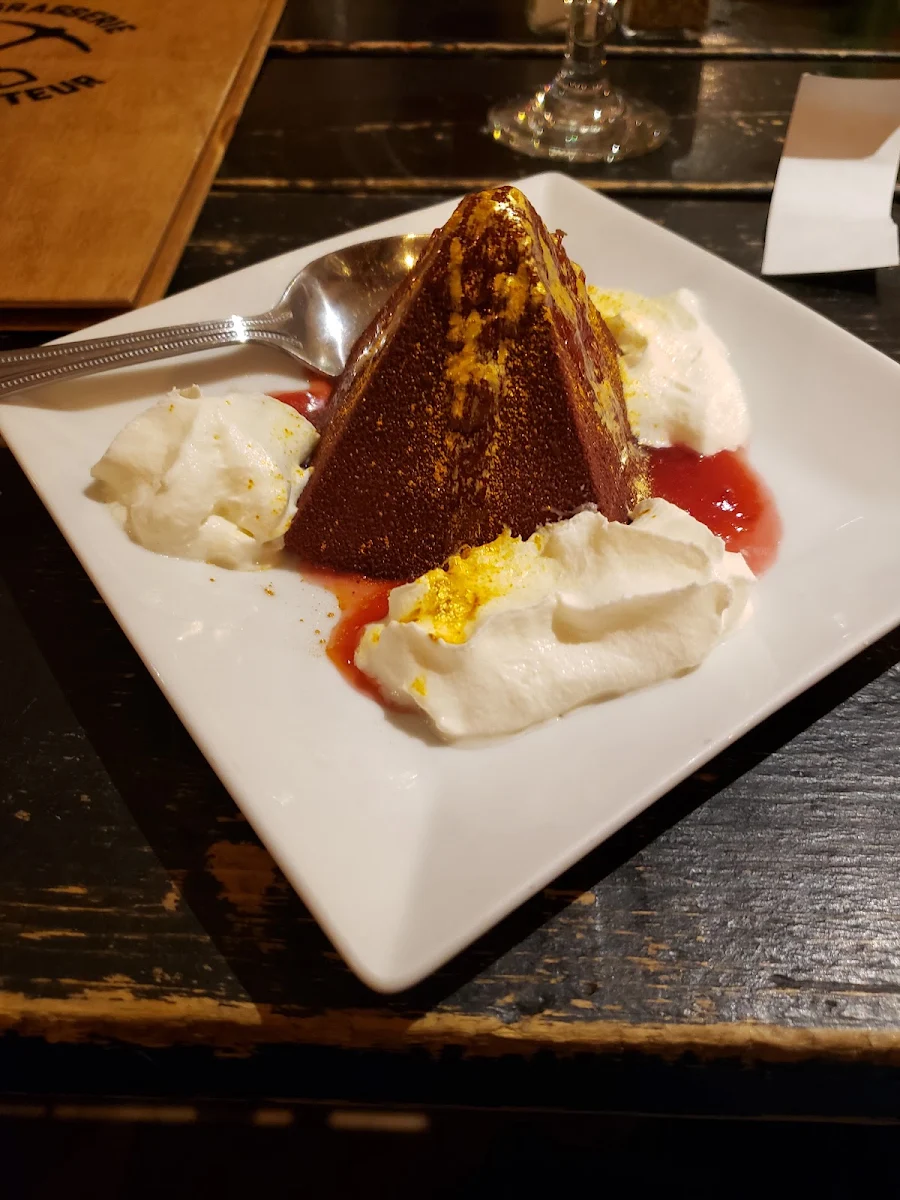 Pyramide de Chocolat, Le Prospecteur - Microbrasserie