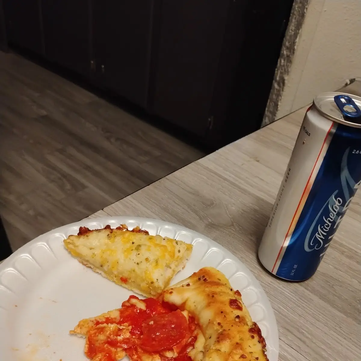 Stuffed Crust Pizza and Cheesy Garlic Breadsticks
