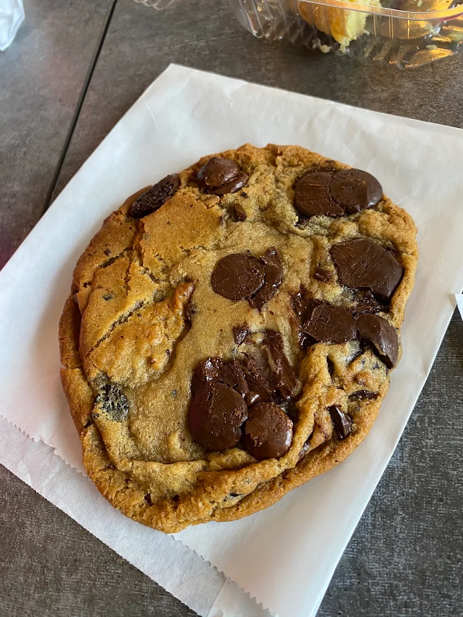 Chocolate Chip Cookie