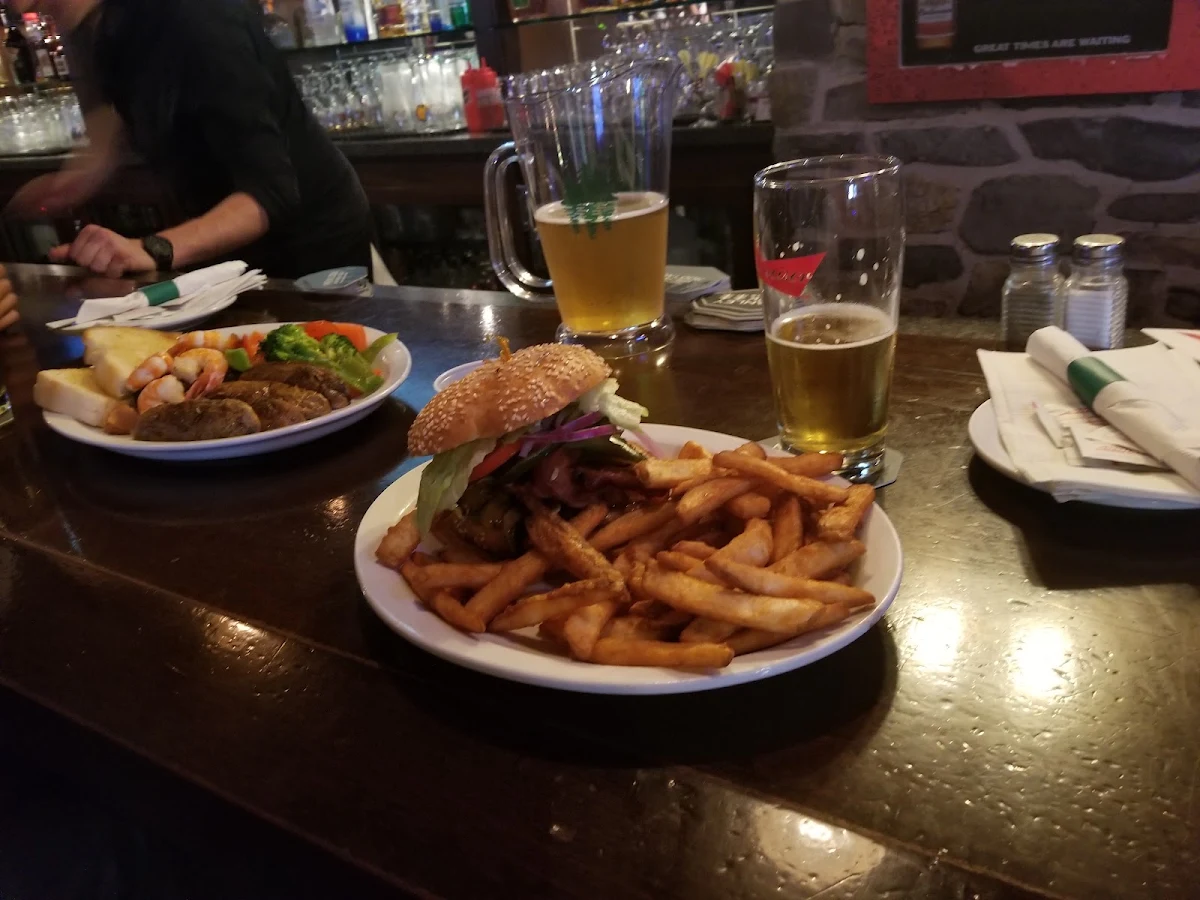 Highlights, Kelly's Pub