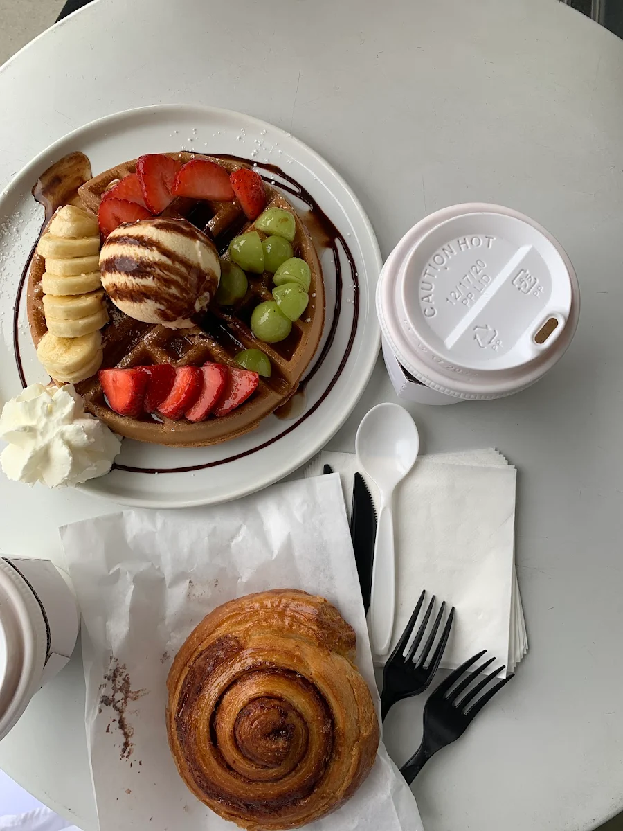 Fresh Fruit Waffle