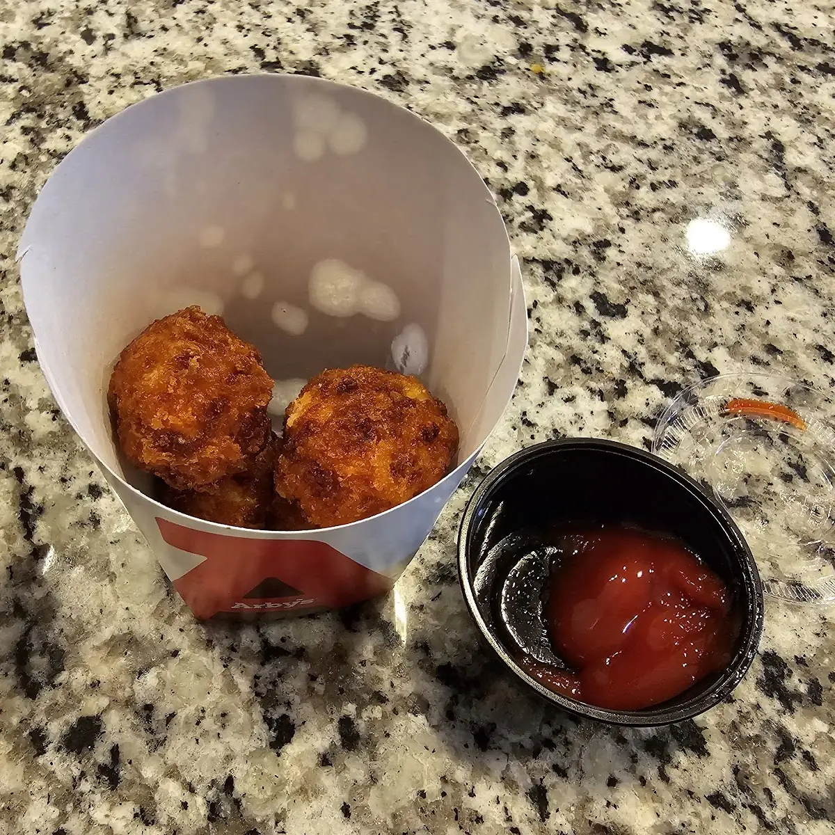 Fried Mac N Cheese Bites