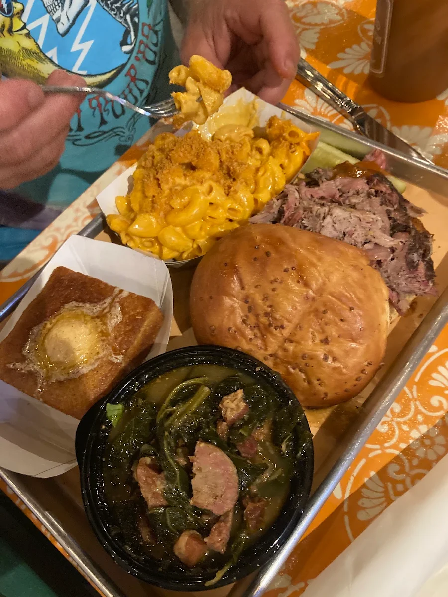 Pulled Pork Sandwich Mac & Cheese