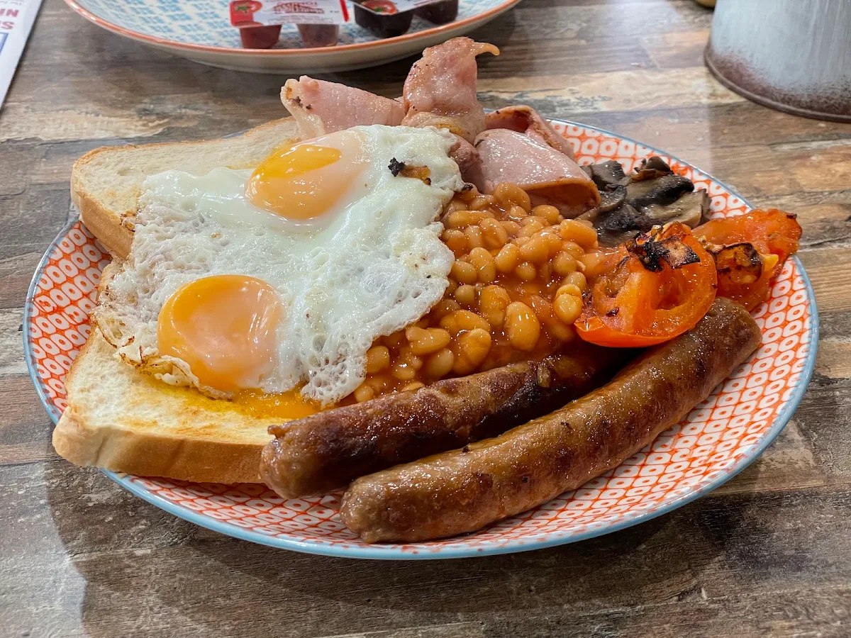 Highlights, Bertie's Cafe