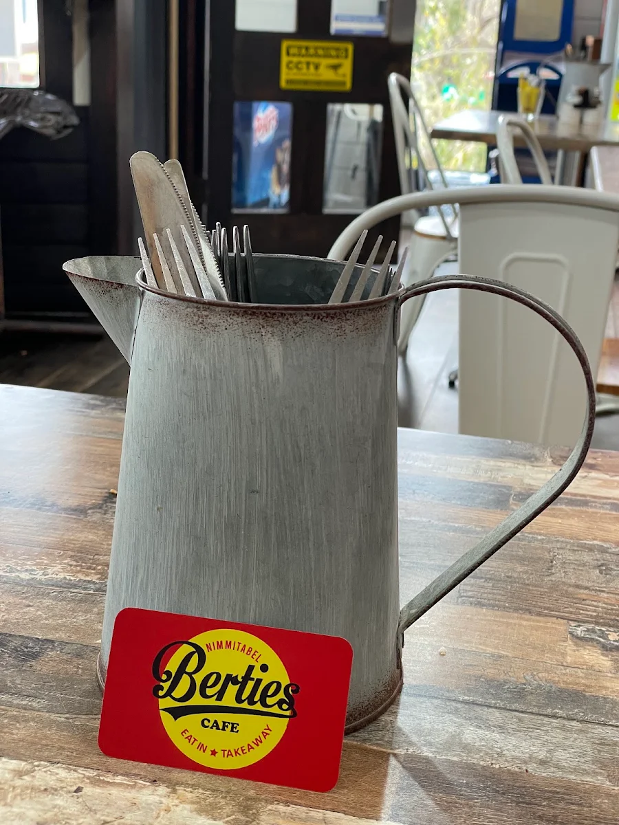 Highlights, Bertie's Cafe
