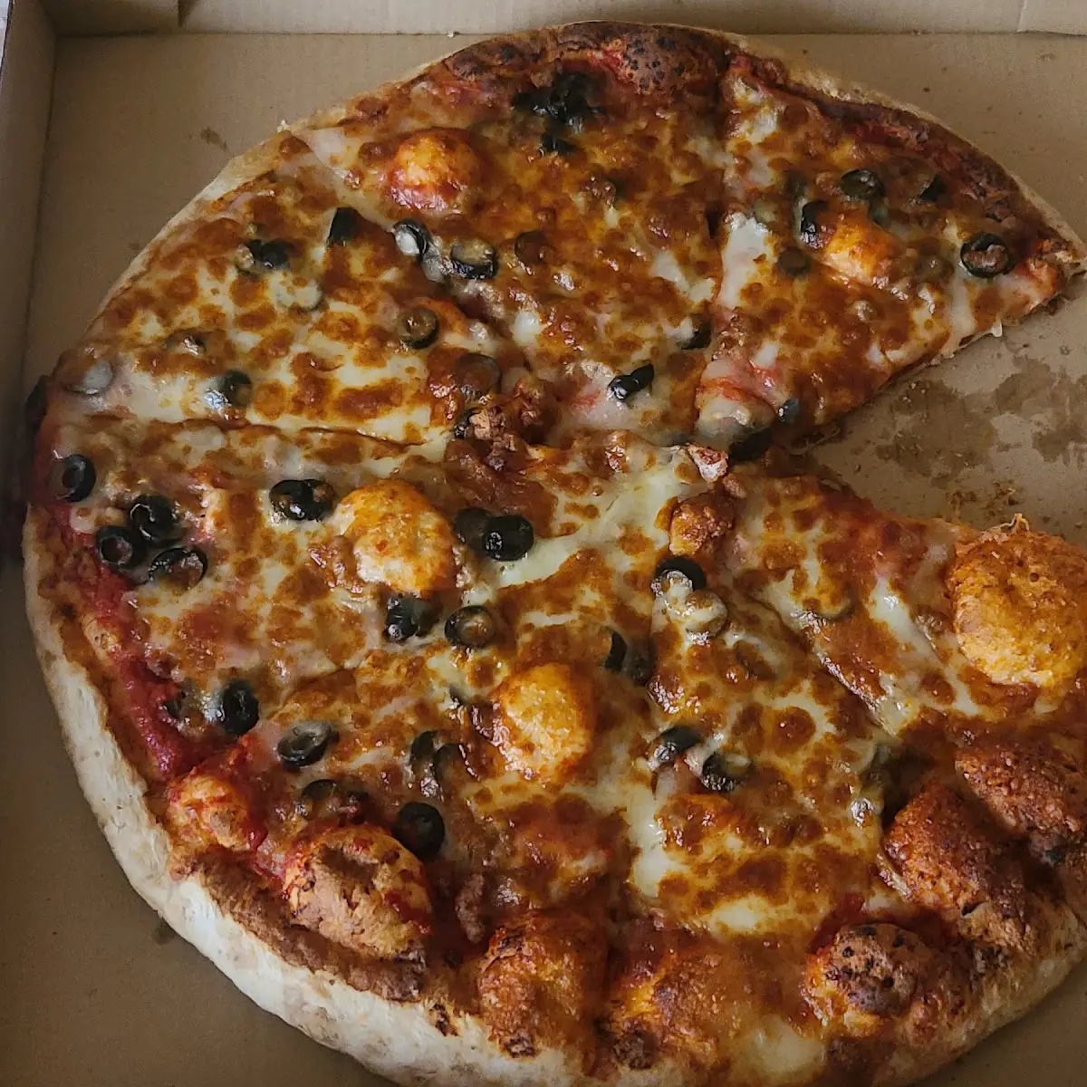 Sausage Black Olive and Extra Cheese Pizza