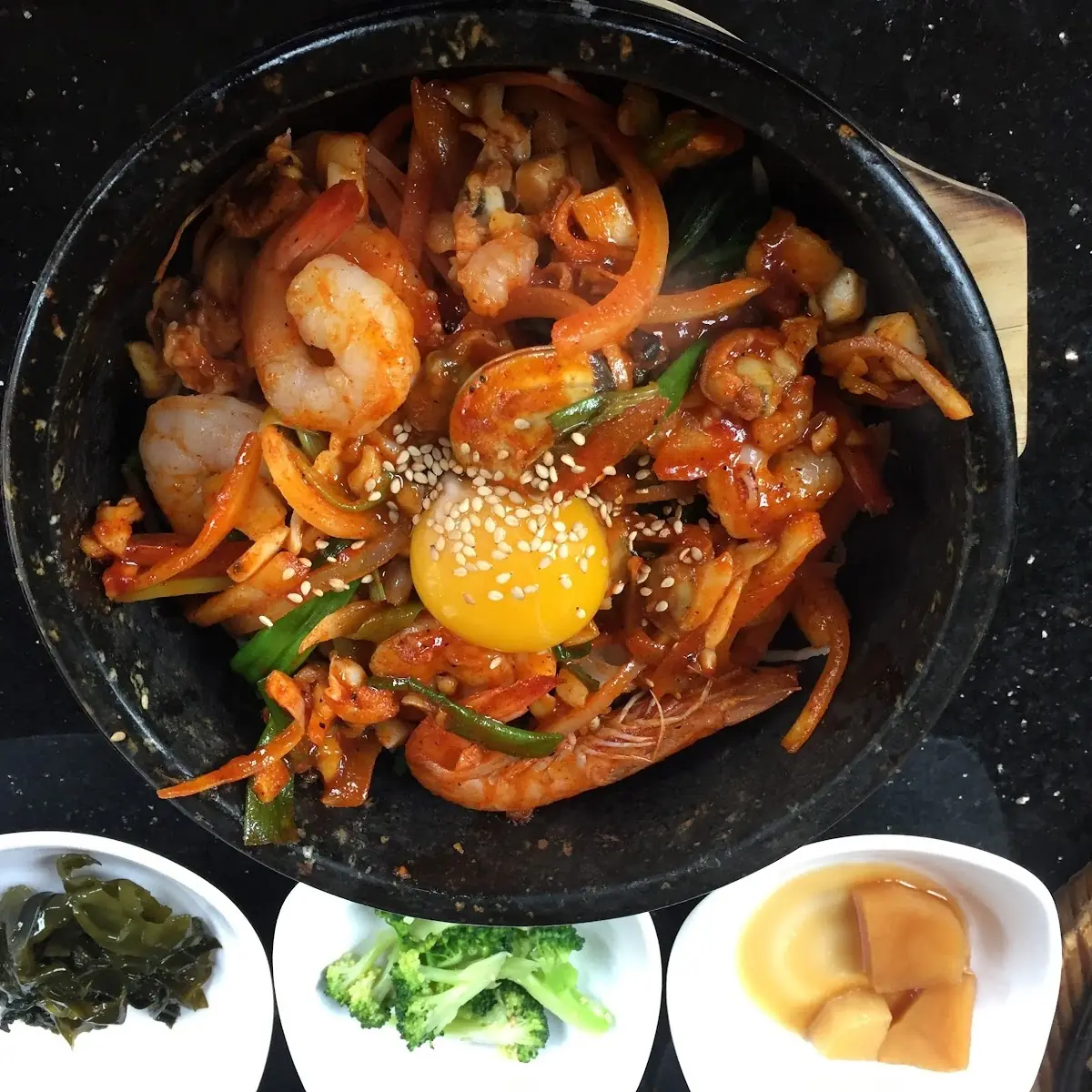 Seafood Dolsot Bibimbab