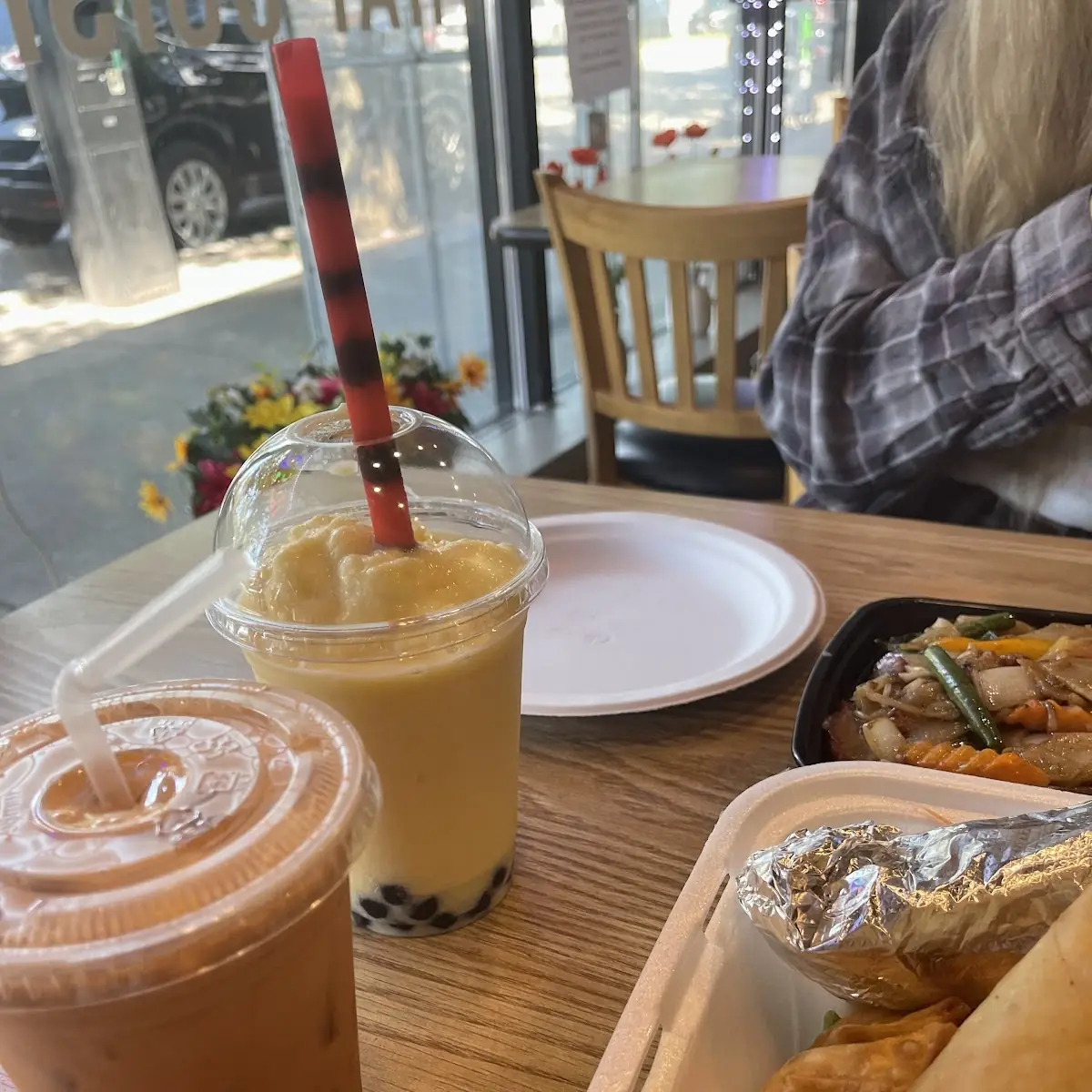 Thai Iced Tea and Mango Smoothie