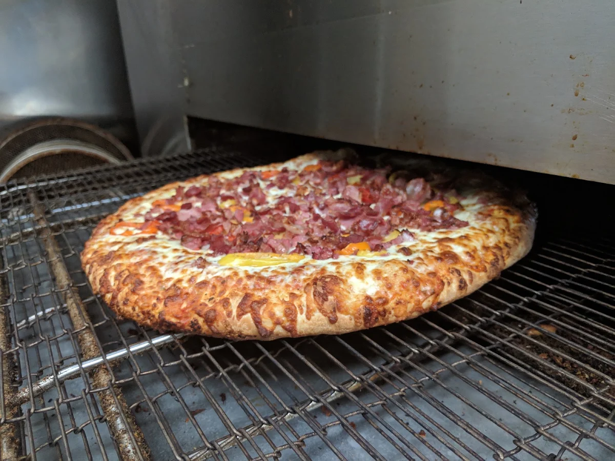 Bacon Sausage or Ham, Pizza Gusta Dorion