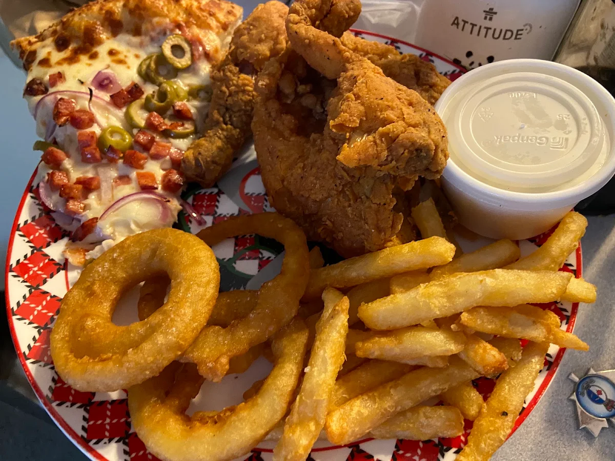 Highlights, Pizza Gusta Dorion