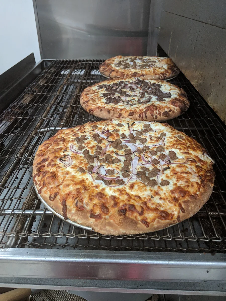 Highlights, Pizza Gusta Dorion