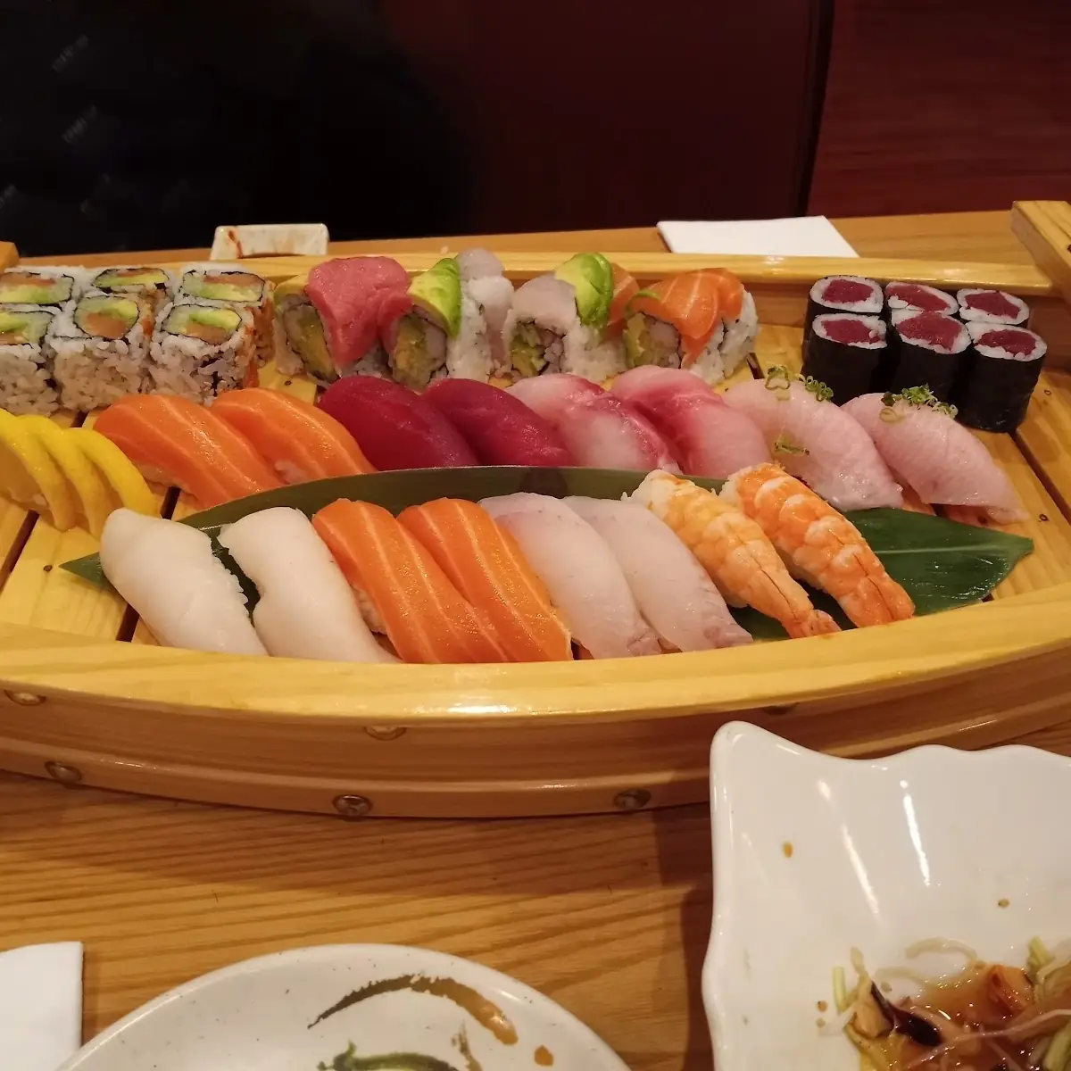 Deluxe Sashimi