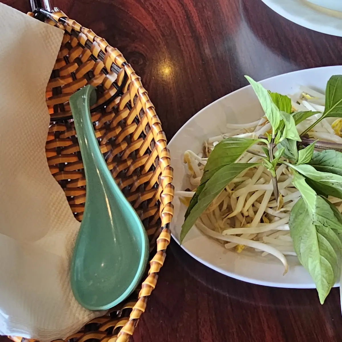 Pho Tom