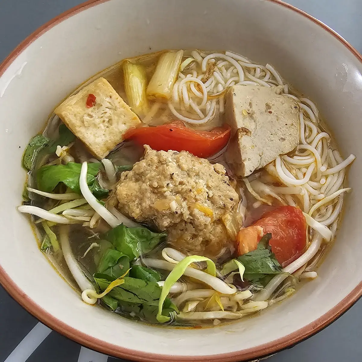 Bun Rieu