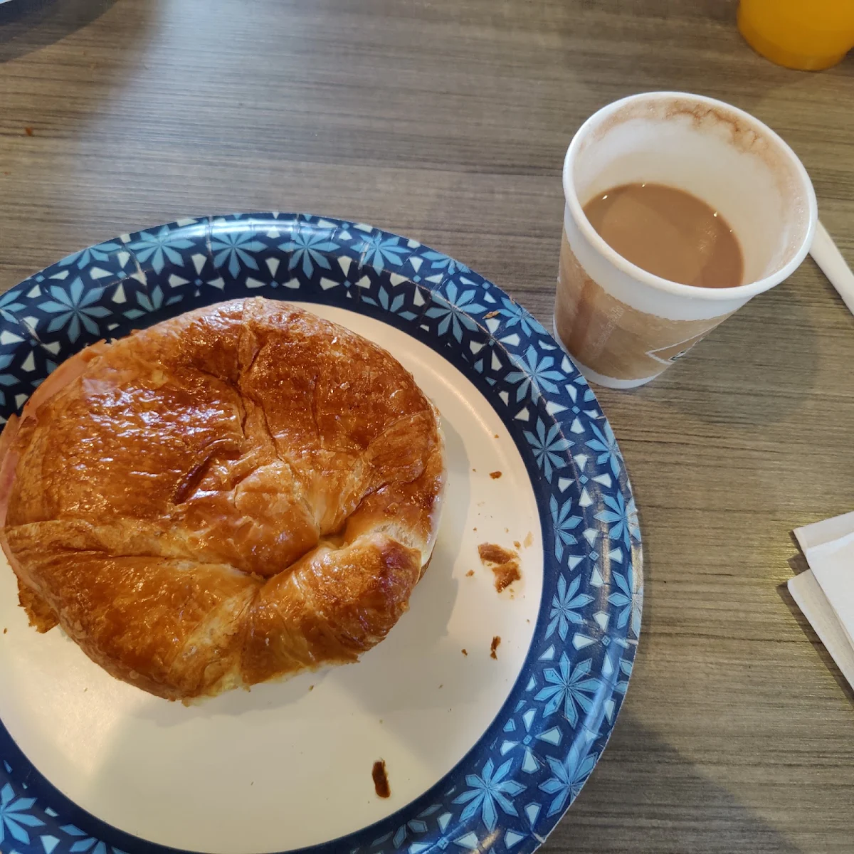 Egg & Bacon Croissant
