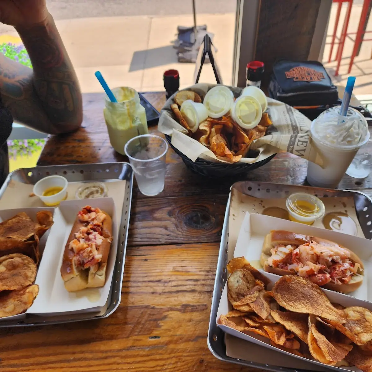 NN's Famous Lobster Roll