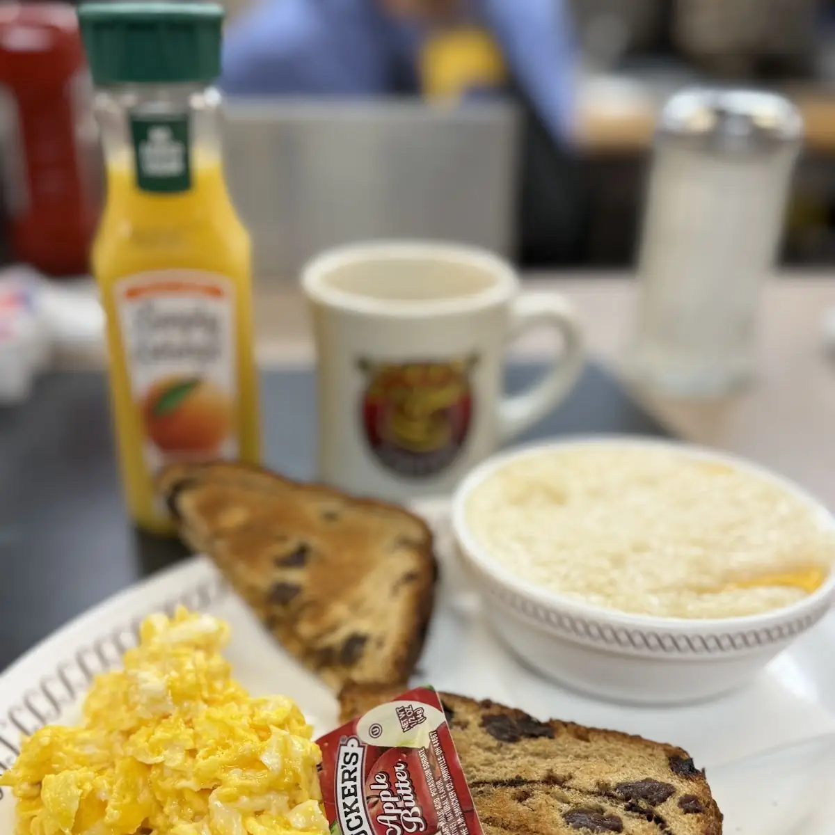 Cheese N' Eggs with Raisin Toast