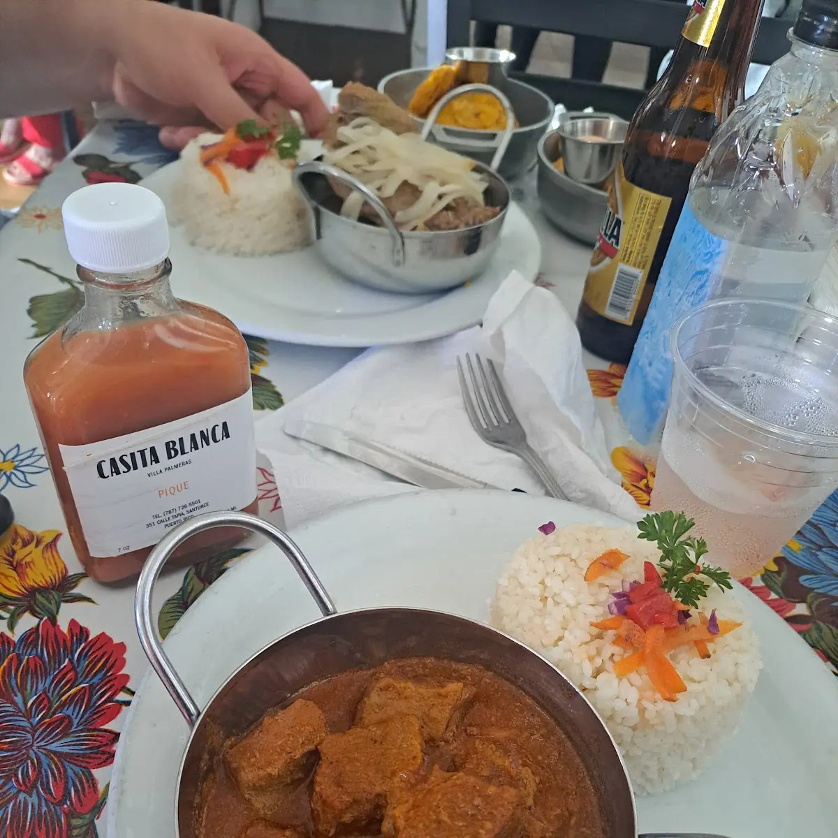 Carne Guisada Con Arroz Blanco
