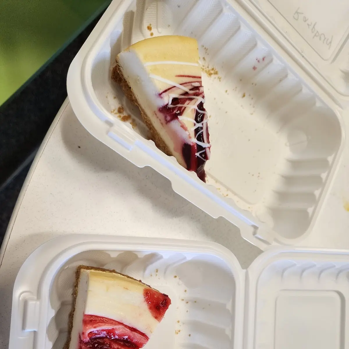 Strawberry Swirl Cheese Cake