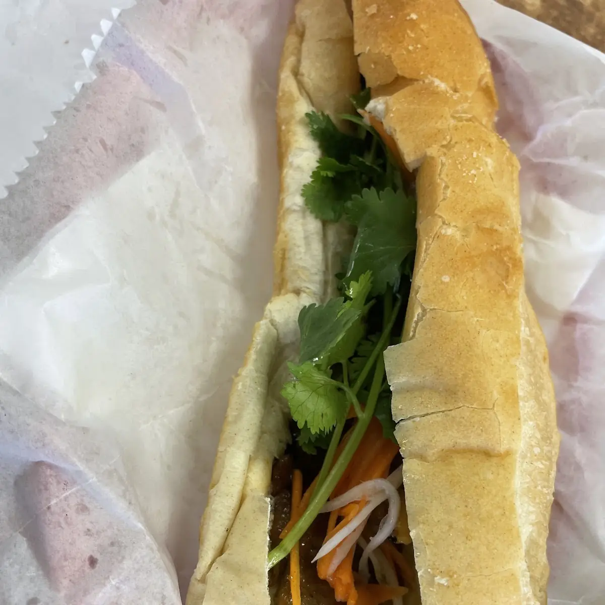 24. Banh Mi Trung Op La