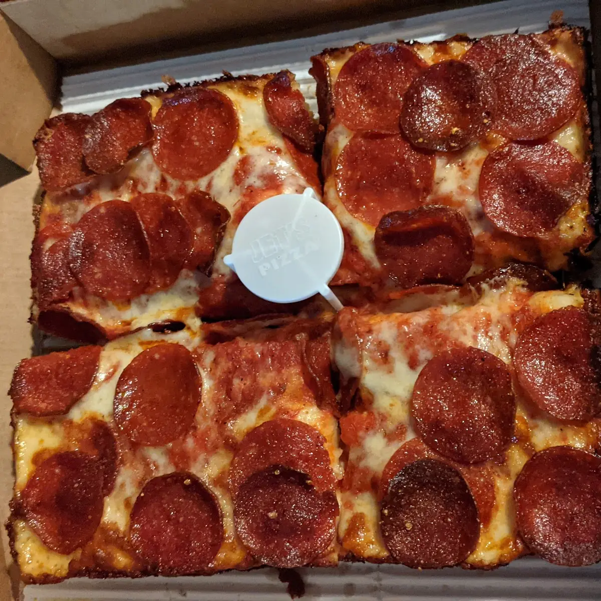 Pepperoni Pizza 4 Corner