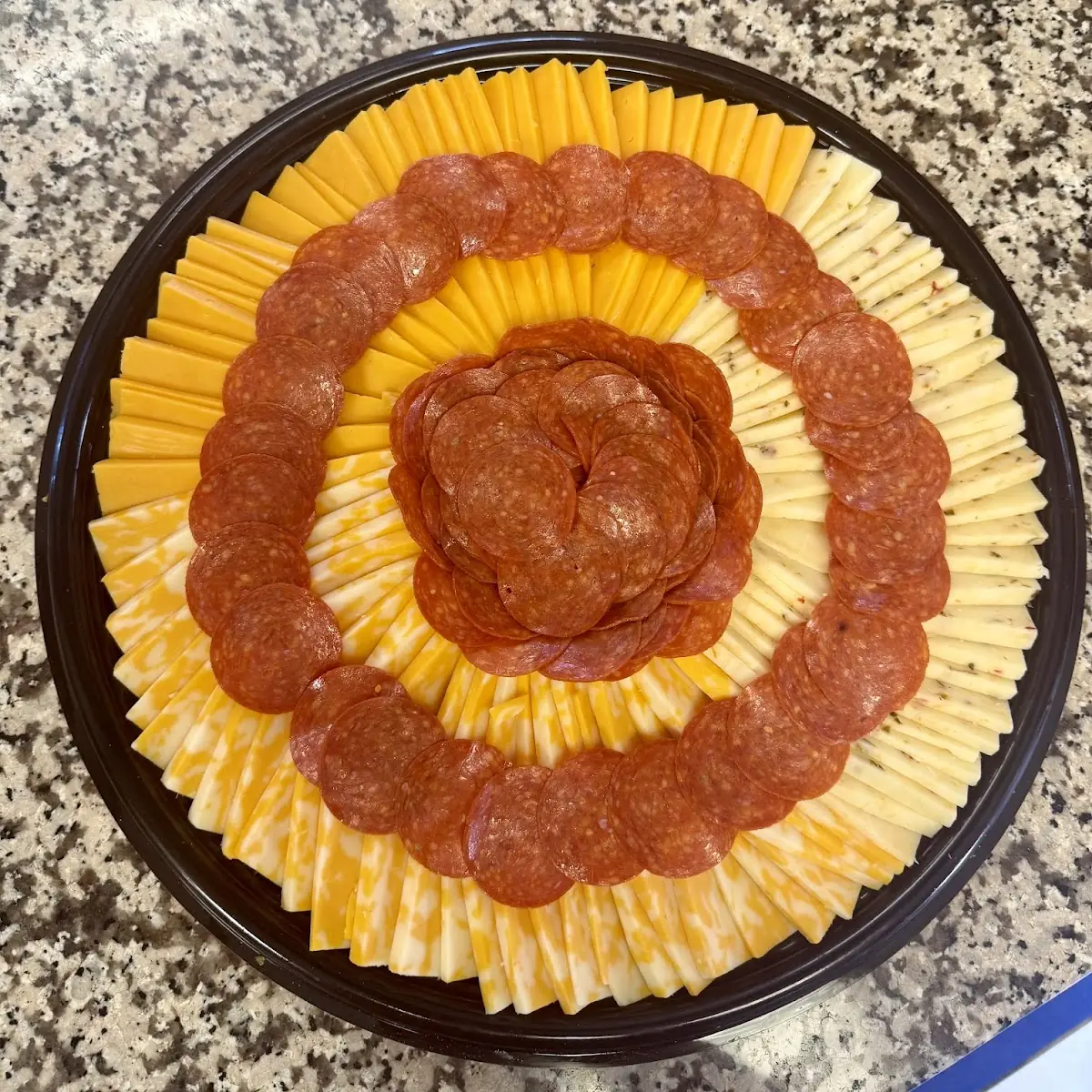 Pepperoni Cheese & Crackers Tray