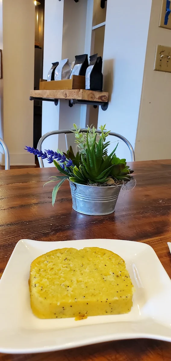 Lemon Poppy Seed Pound Cake