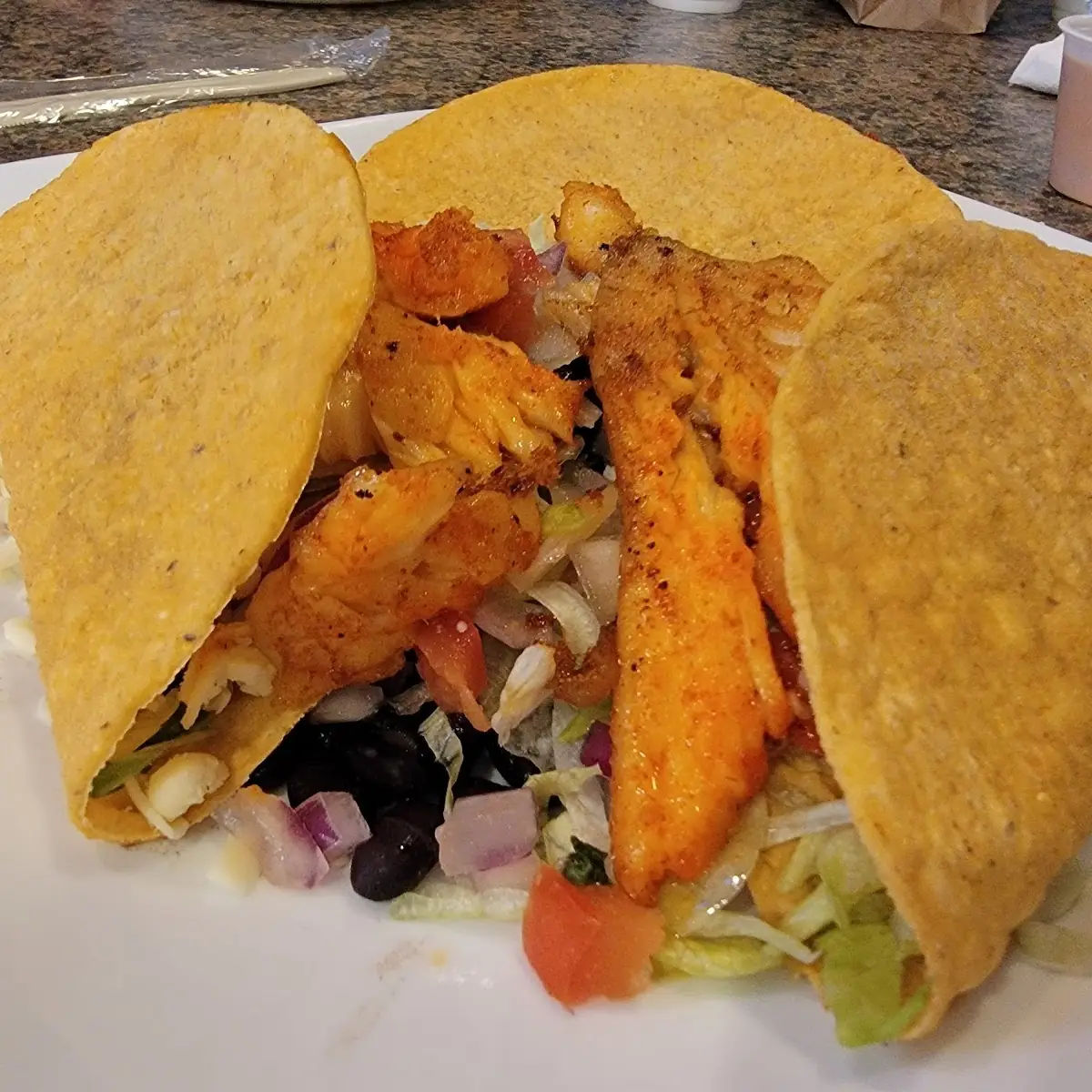 Fish Tacos w Hard Shell