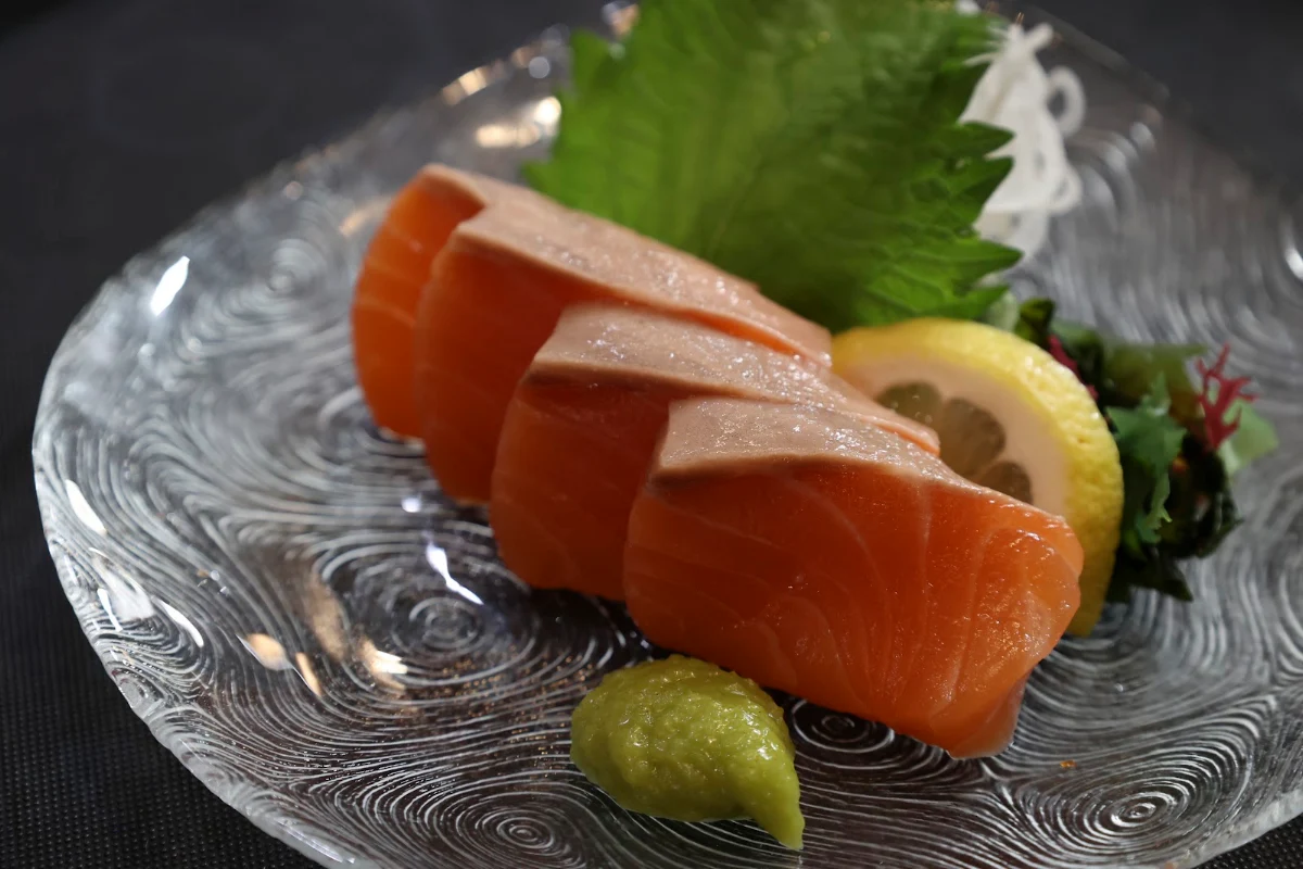 Sashimi Salmon, KYUSHU Yakitori Izakaya
