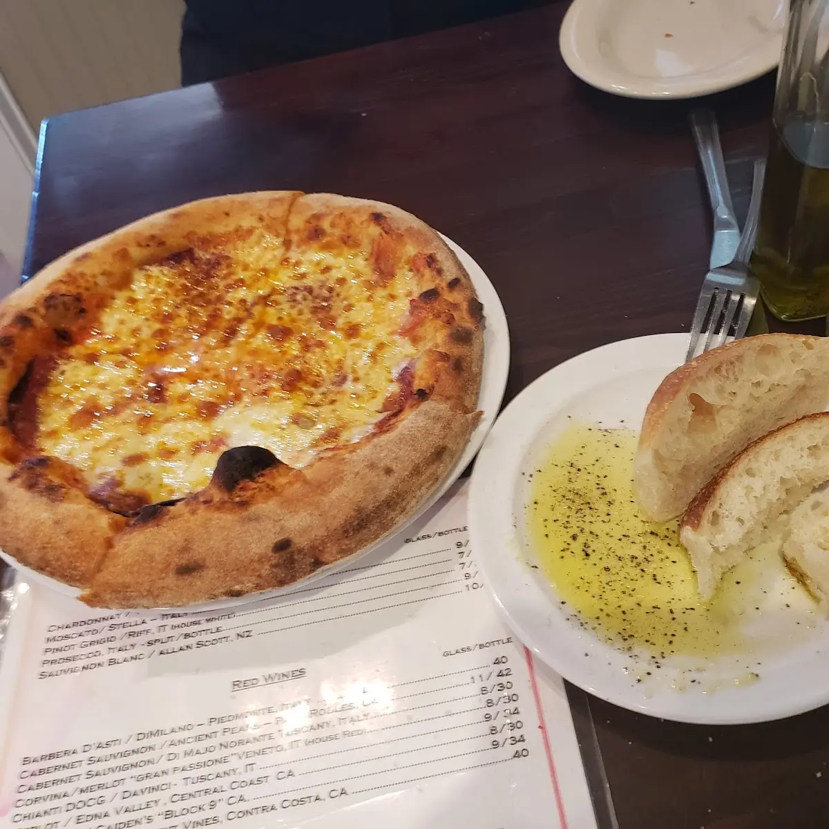 Uno Basic Cheese Pizza