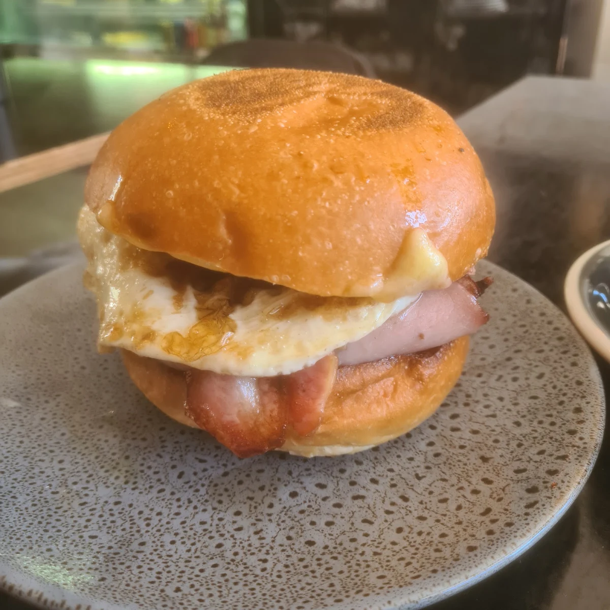 Bacon & Egg Roll