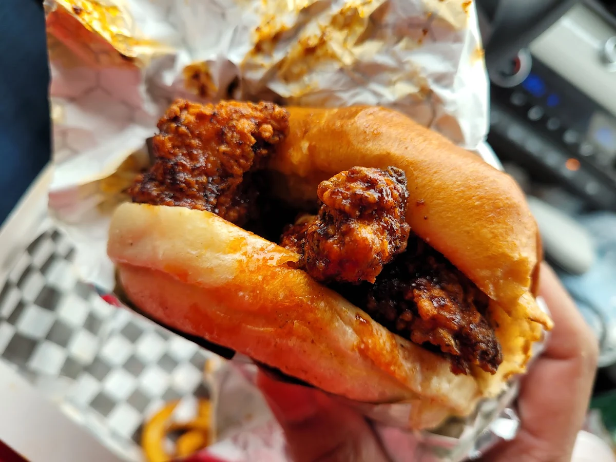 Highlights, Frankie's Nashville Hot Chicken