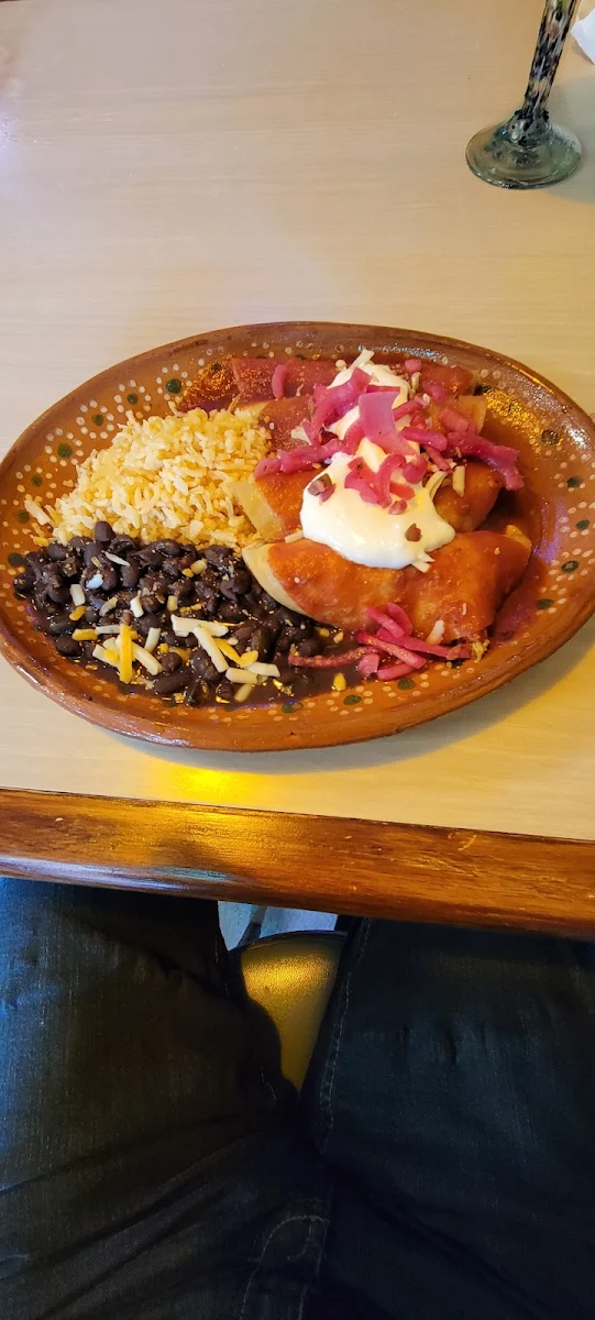 Enchiladas De Pollo Chicken