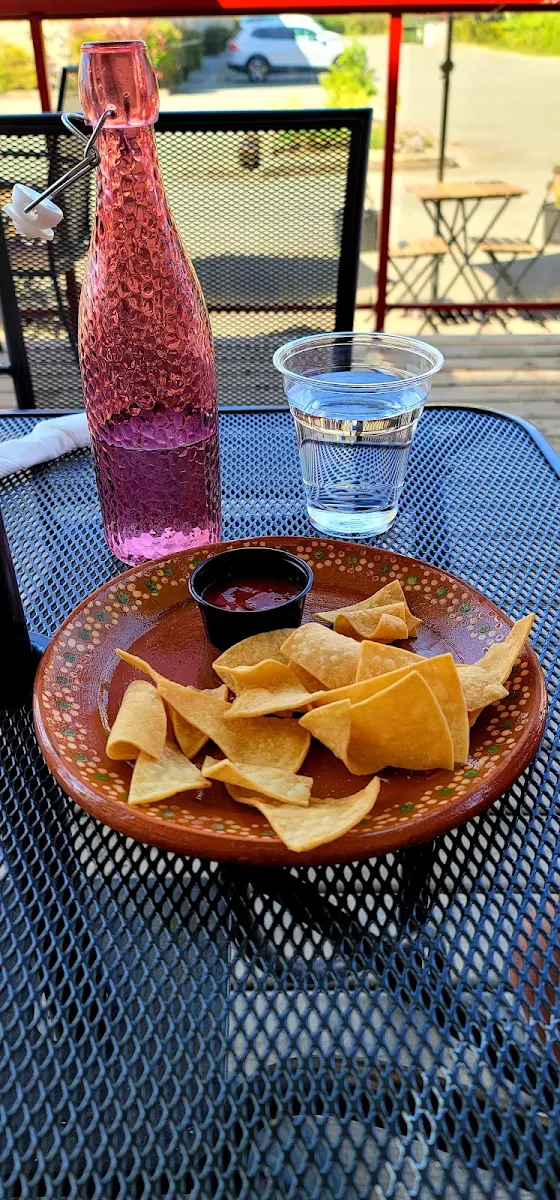 Home Made Chips & Salsa