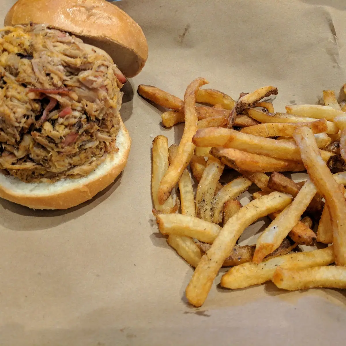 Pulled Pork Sandwich Platter