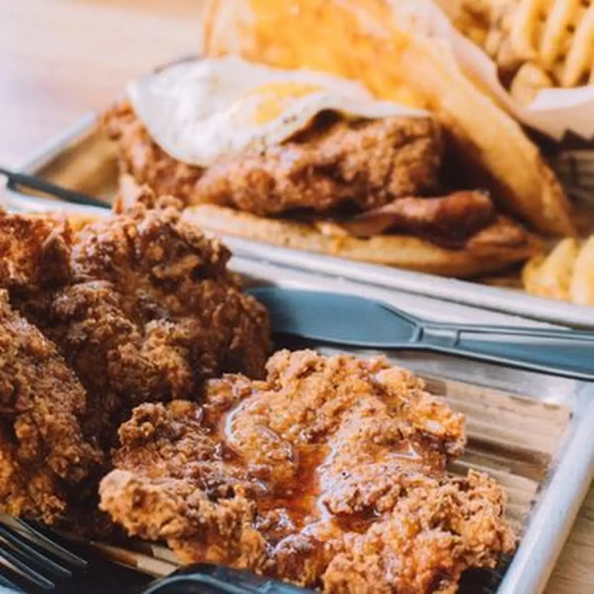 Buttermilk Fried Chicken Salad w Cool Ranch