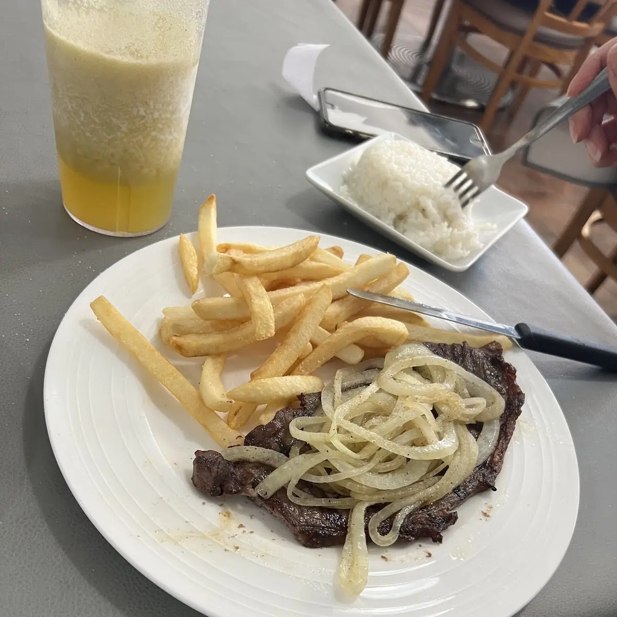 Bistec Encebollado