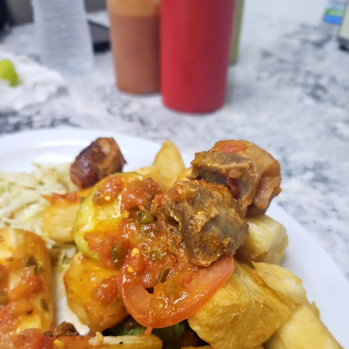 Yuca Con Chicharrón Cassava with Fried Pork Rind
