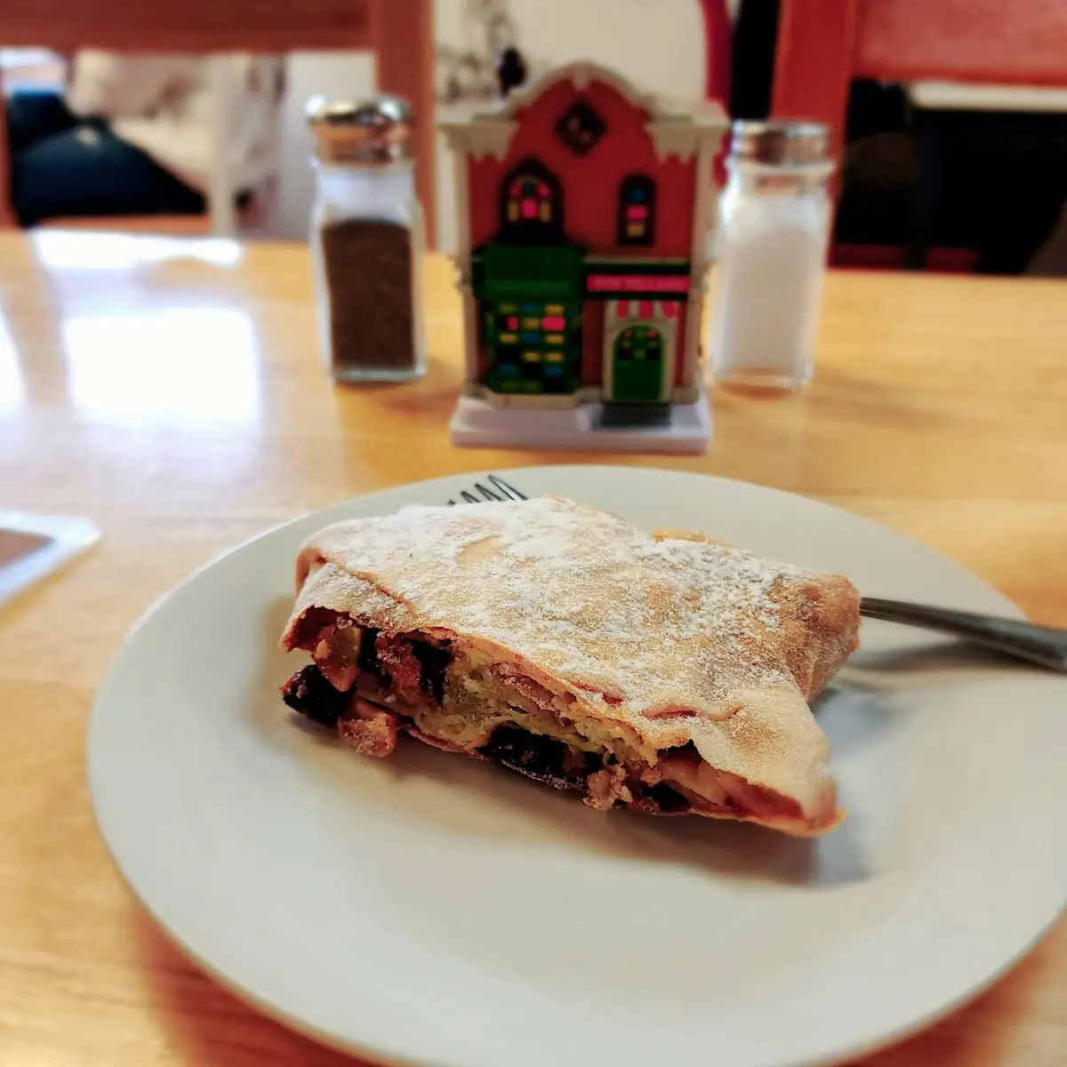 Melted Brie And Apple Sandwich