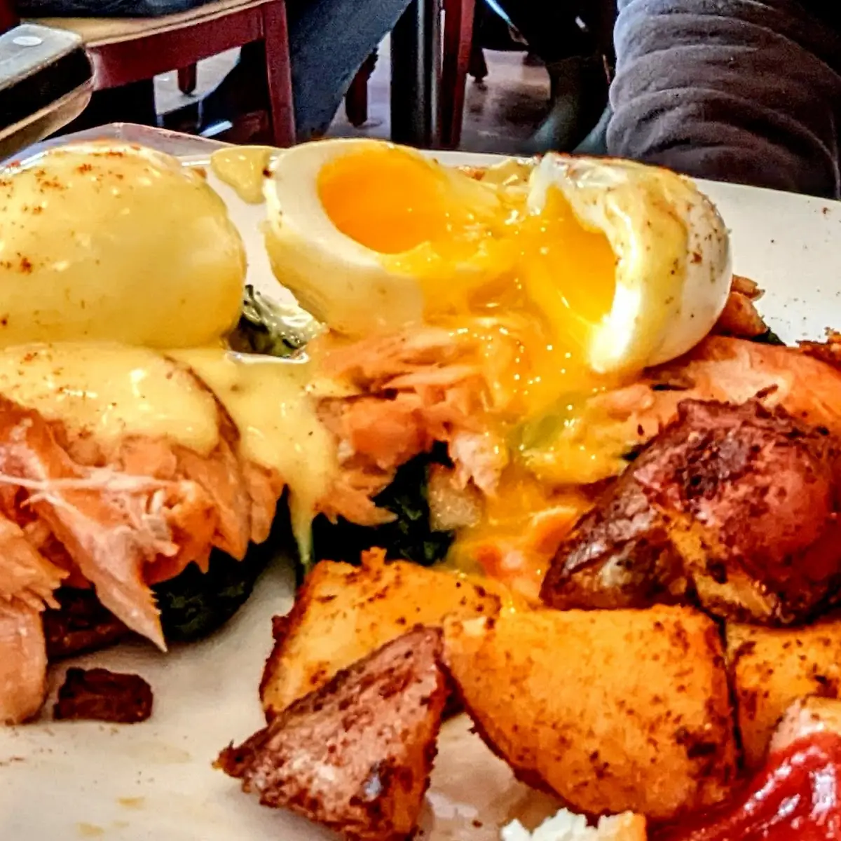 Salmon Benedict