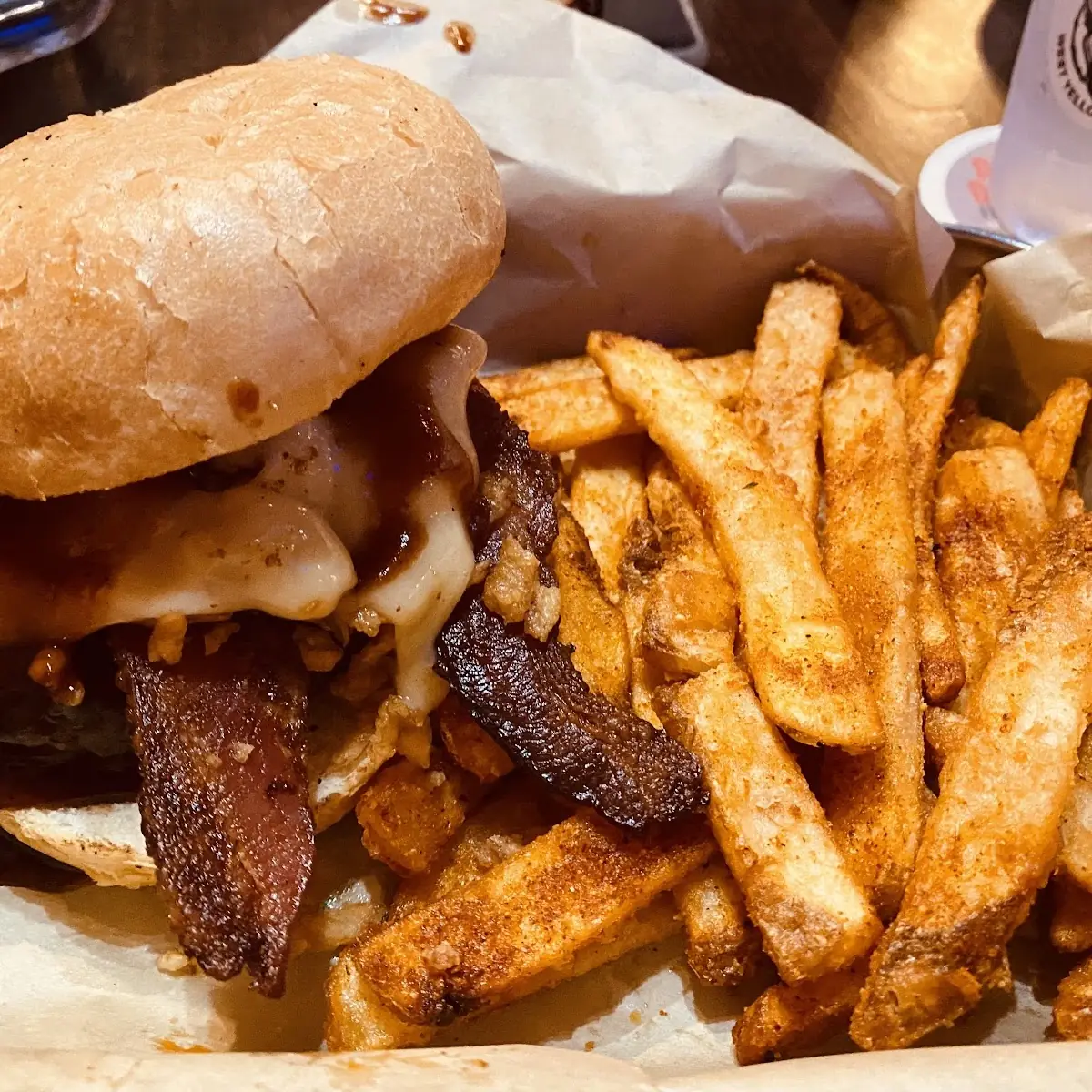 Black & Tan BBQ Burger