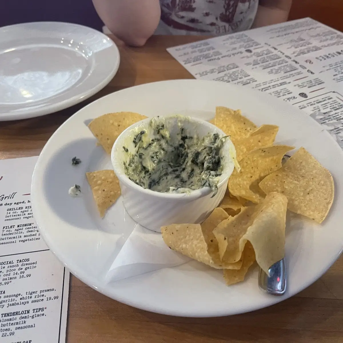 Creamy Spinach Artichoke Dip and Chips