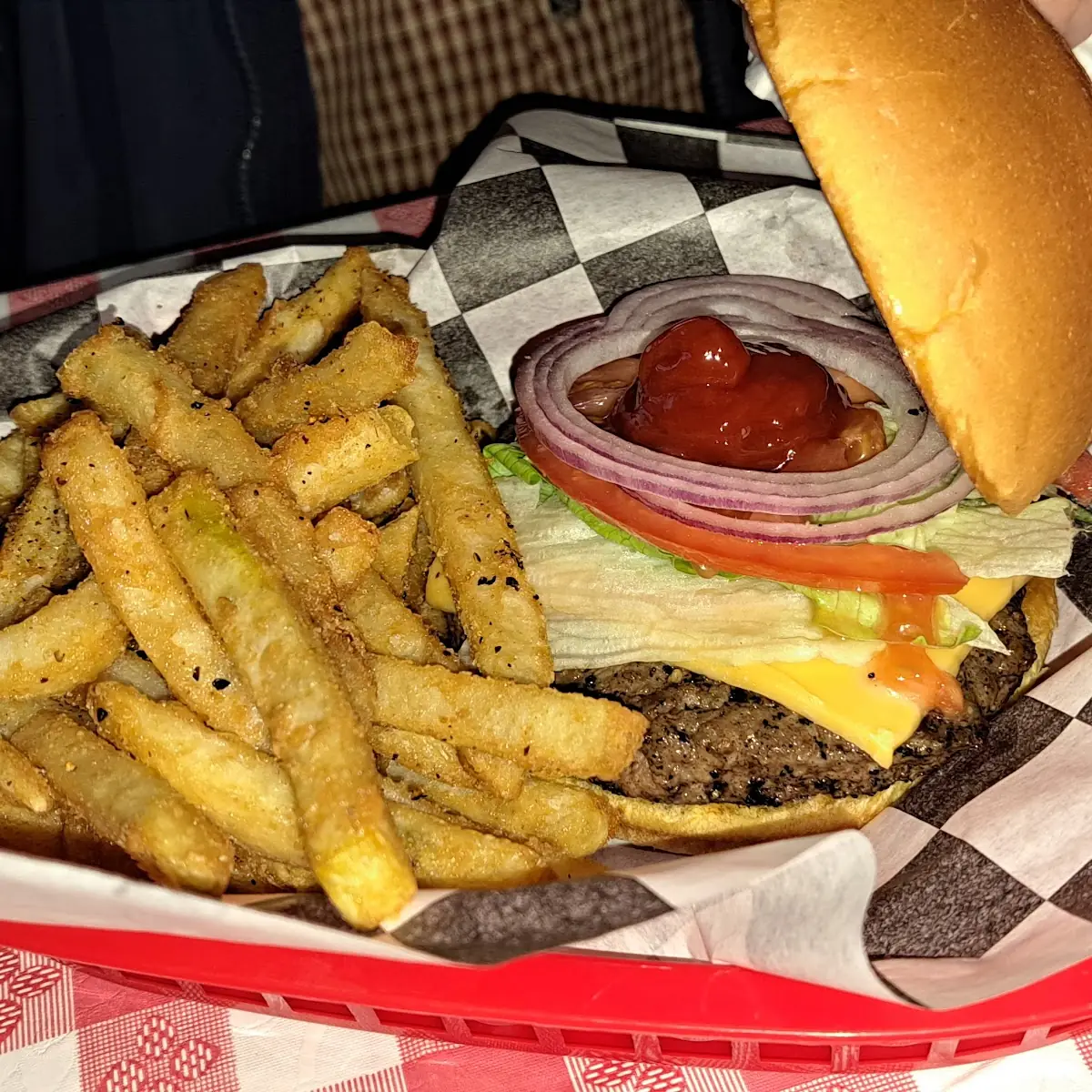 Cheeseburger Combo with Fries