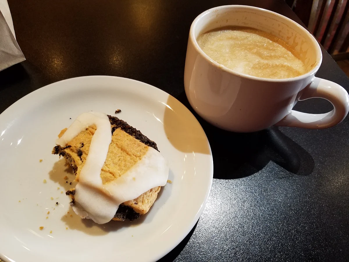 Poppy Pastry & White Chocolate Espresso