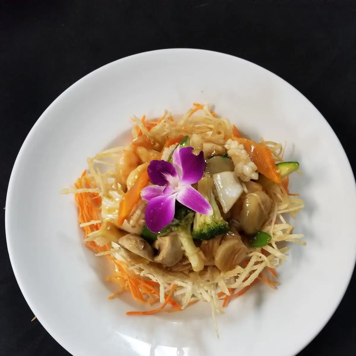 Seafood Combo in Bird's Nest