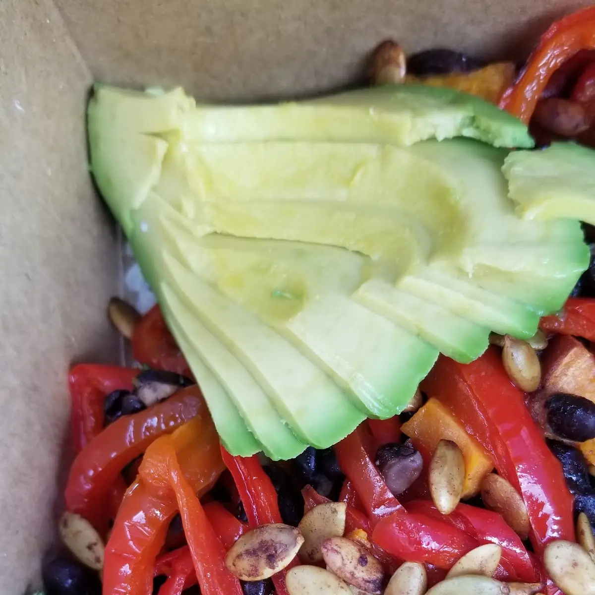 Black Beans Spinach Avo Bowl